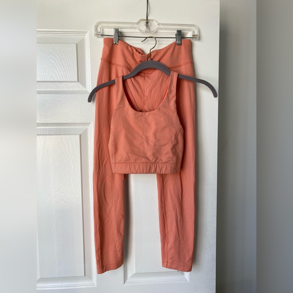 Outdoor Voices // TechSweat 7/8 Legging and Bra